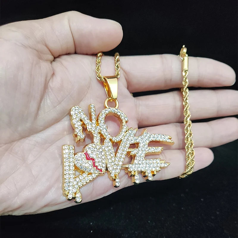 Iced Out ''NO LOVE'' pendant with chain